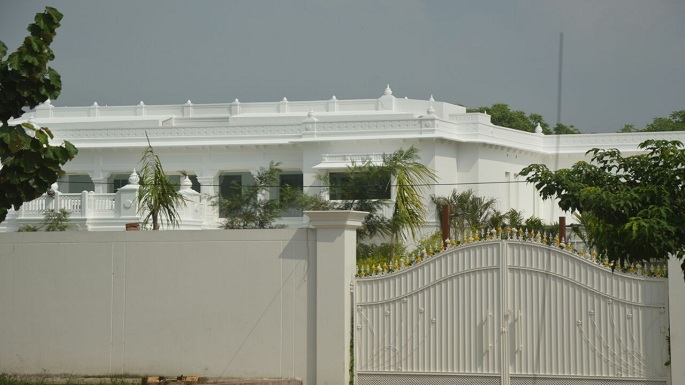 akhilesh yadav new house in lucknow