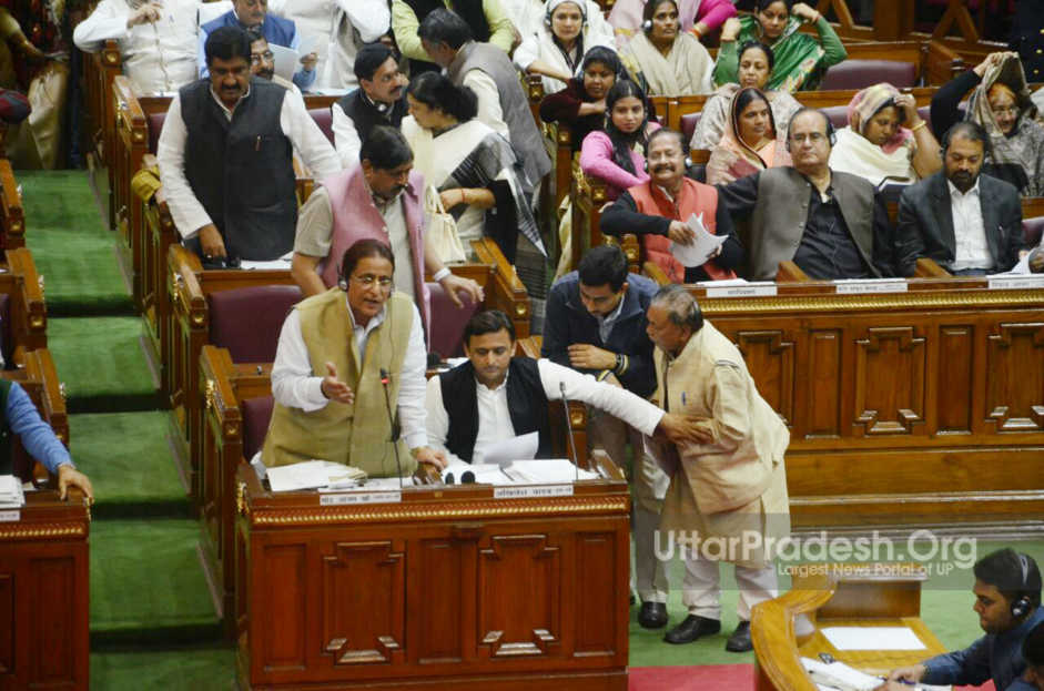 ministers taking blessings