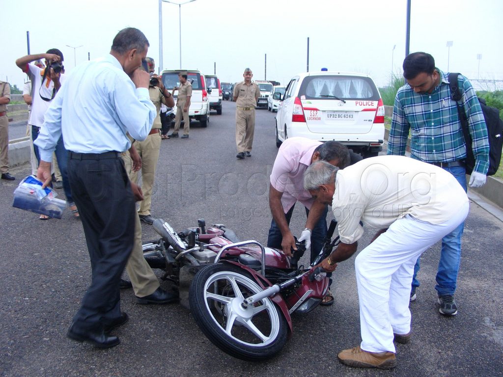 lucknow Police Encounter