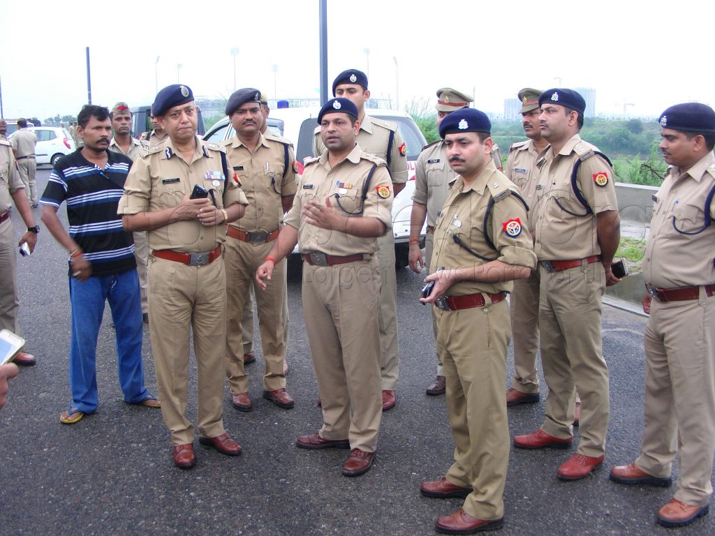 lucknow Police Encounter