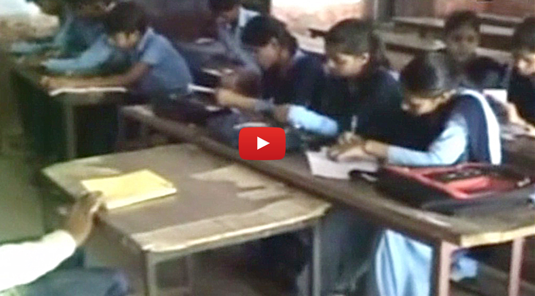 Class Students sit as per caste, Hathras