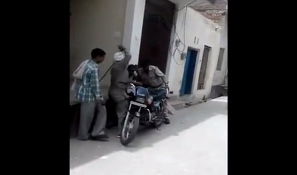 Police Man Beating Retired Army Jawan, Baghpat