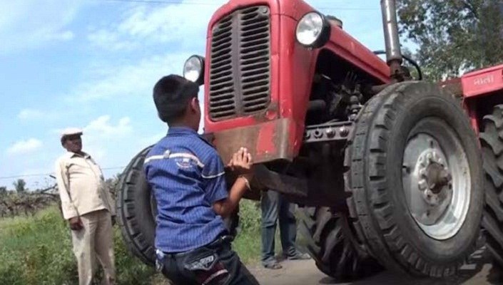 ratanjith Patil tractor driving