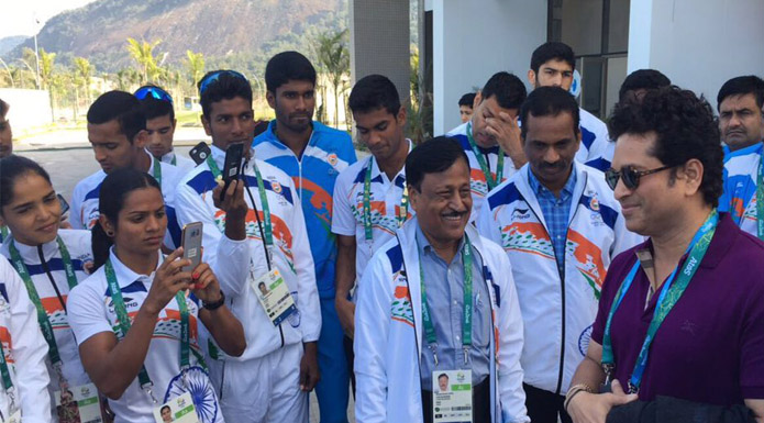 Sachin tendulkar met Indian Olympic contingent at rio games village