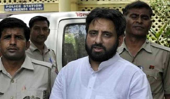 Amanatullah Khan Resigns