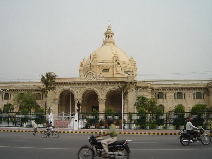 akhilesh to address police officials