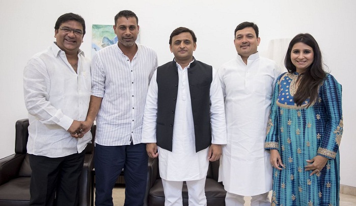 praveen kumar - Akhilesh yadav