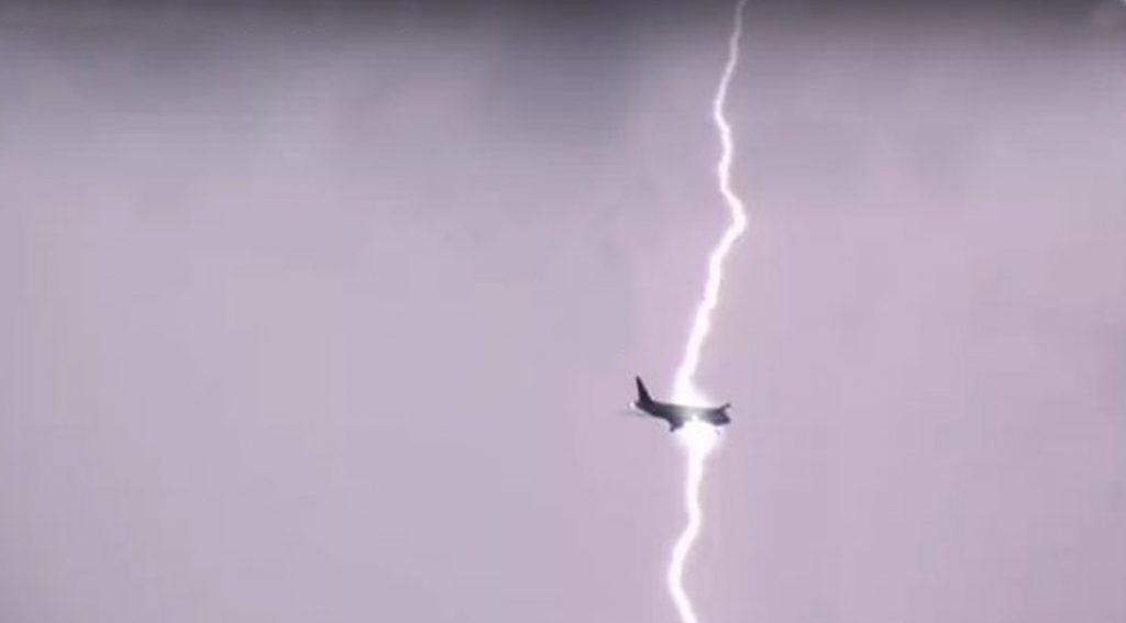 Amazing Airplane Struck By Lightning