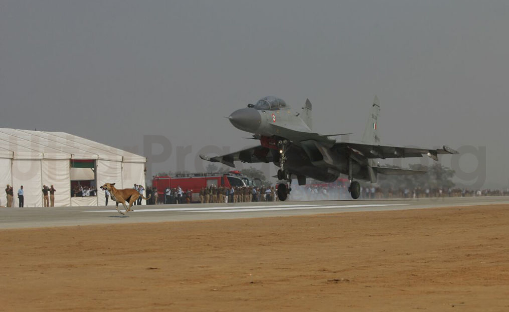 Dog Come in front of IAF Sukhoi