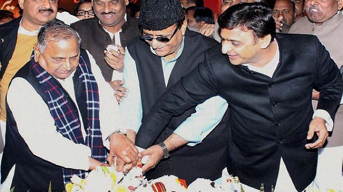 samajwadi party chief mulayam singh yadav`s birthday will be celebrate on janeshwar mishra trust