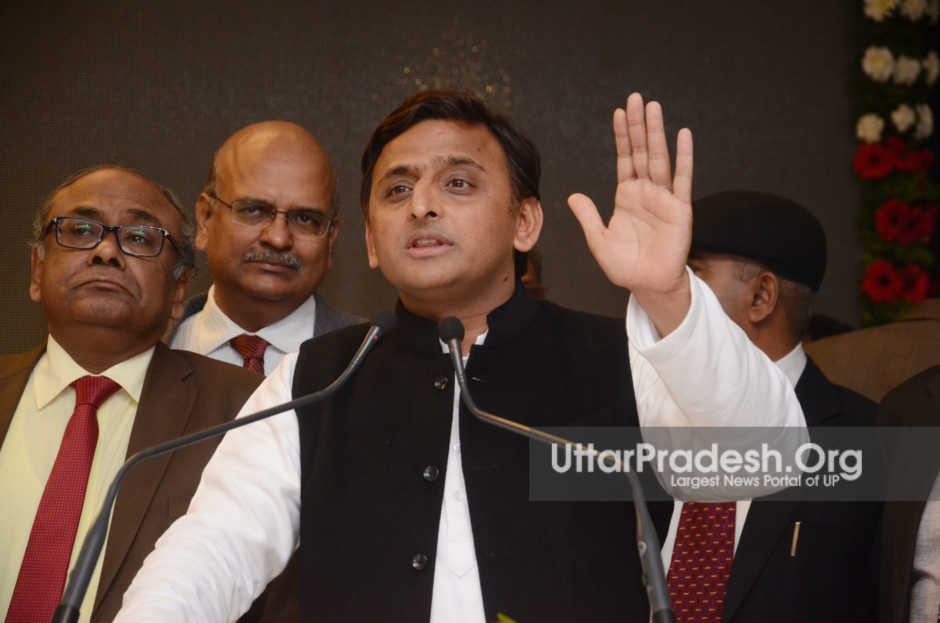 akhilesh inaugurate noida projects