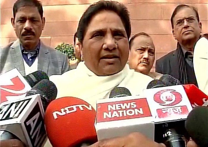 mayawati attacks tainted leaders