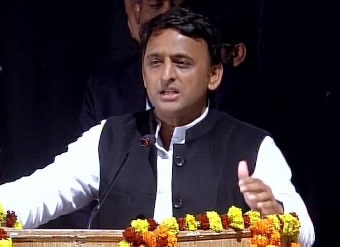 akhilesh address public meeting