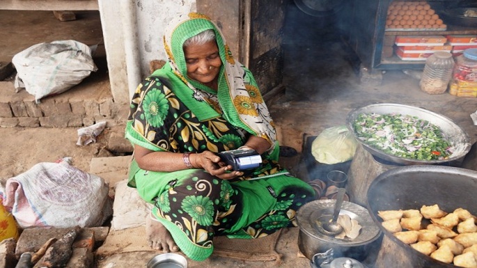 varanasi cashless senior citizen