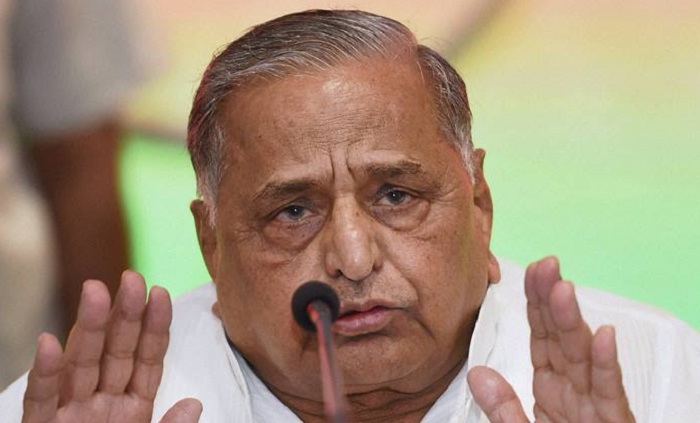 mulayam press conference