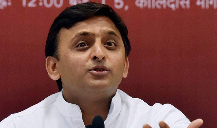 akhilesh attacks note ban