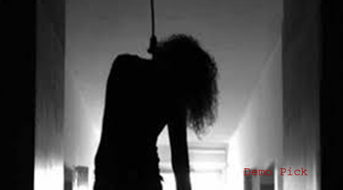 newly married woman commits suicide in farrukhabad