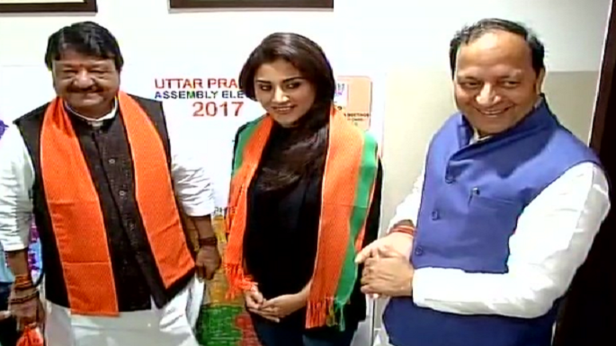 actress rimi sen joins bjp