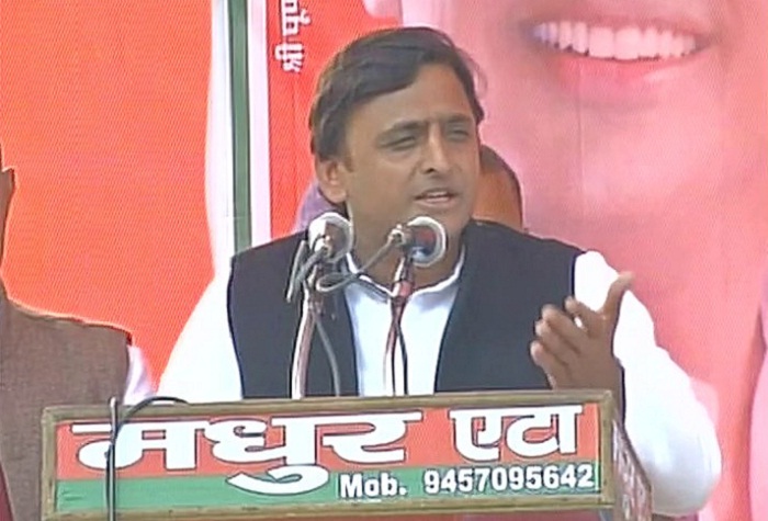 akhilesh attacks PM Modi