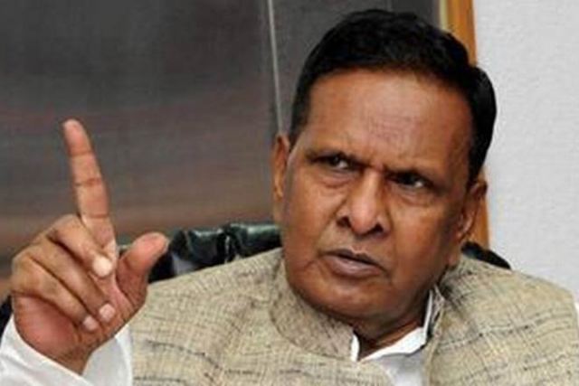 beni prasad verma targeted akhilesh