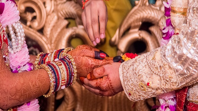 platform wedding indian railways