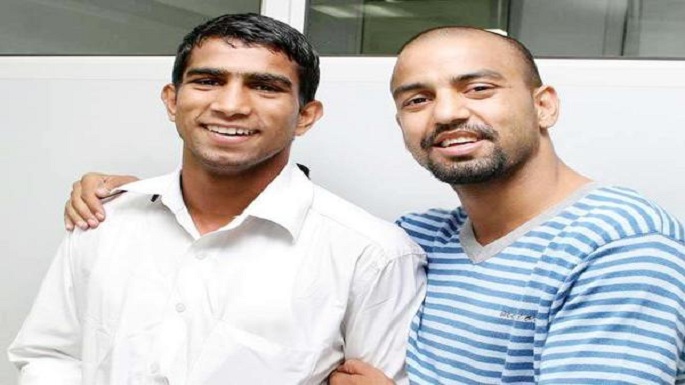 akhil jitendra professional boxing debut