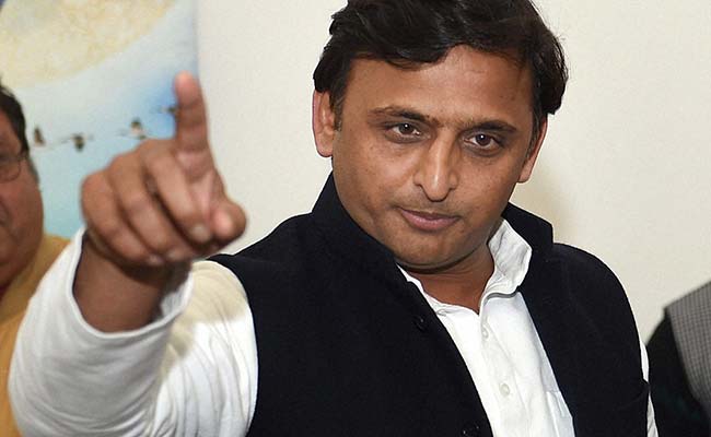 akhilesh changes candidates