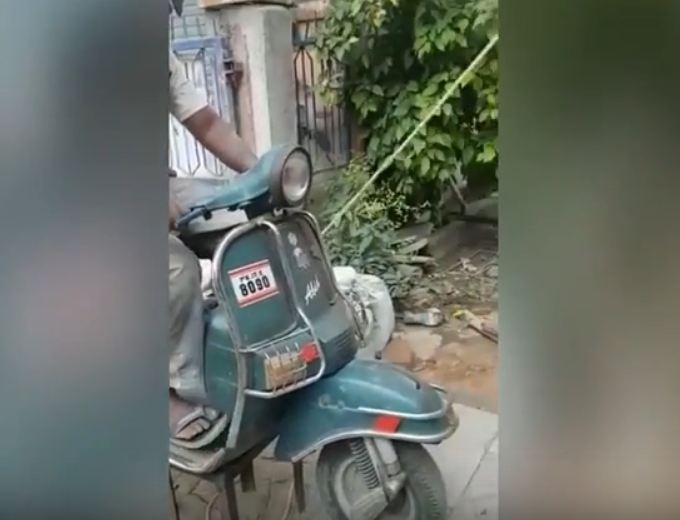 Indian Jugaad In Scooter Video