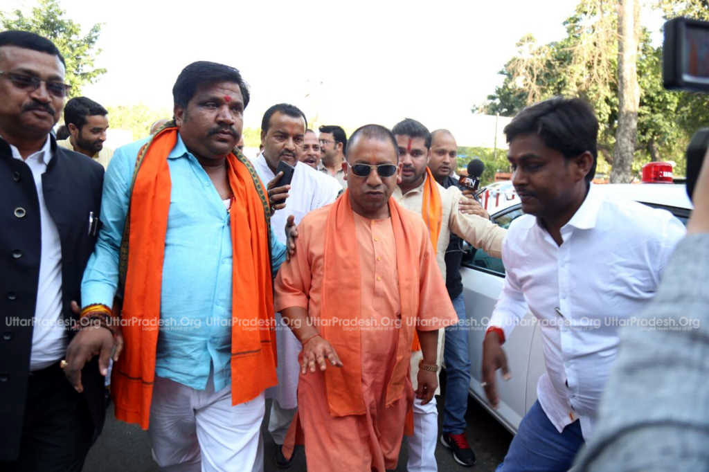 yogi adityanath in lucknow