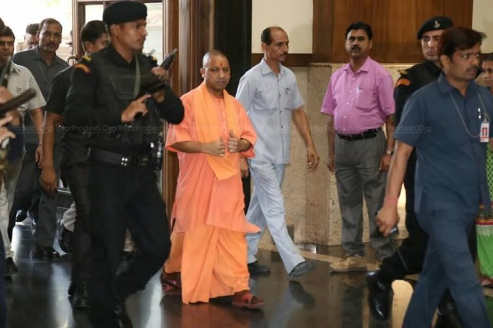 CM yogi reaches lok bhawan