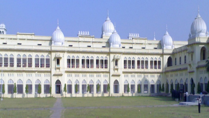 lucknow university classes