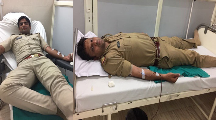 moradabad police cop donate blood and save wounded life