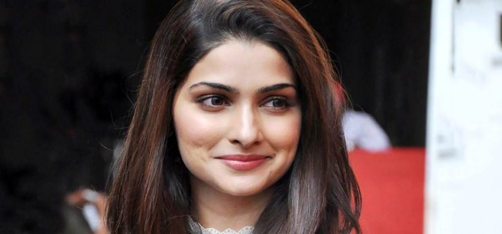 Prachi Desai injured!