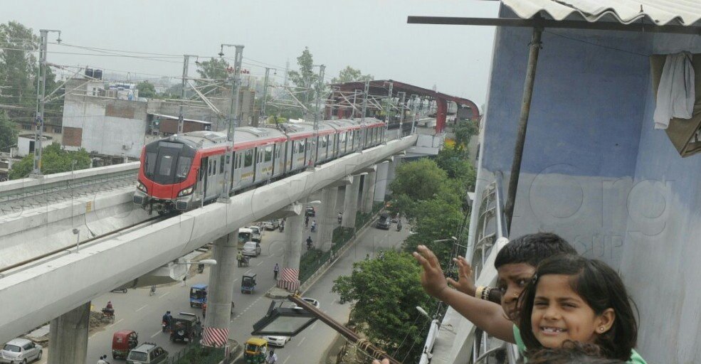 lucknow metro trial