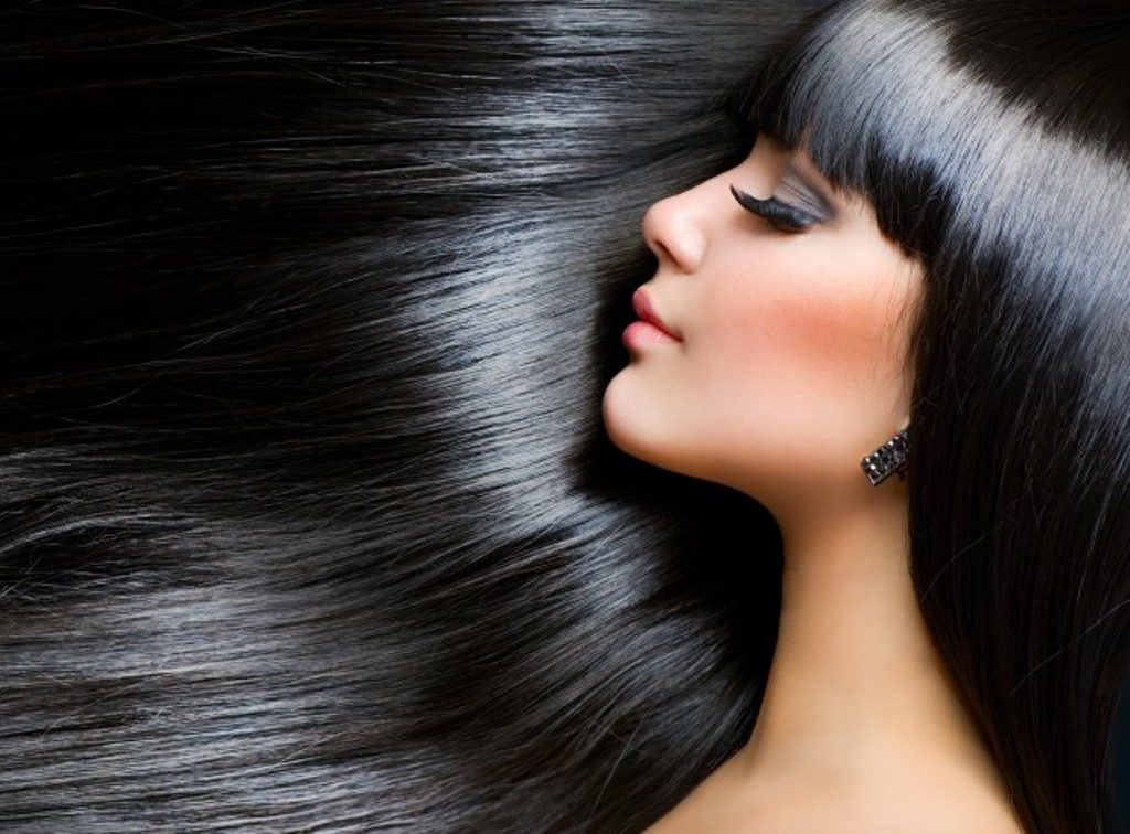 Home Remedies to keep your hair shiny in monsoon!