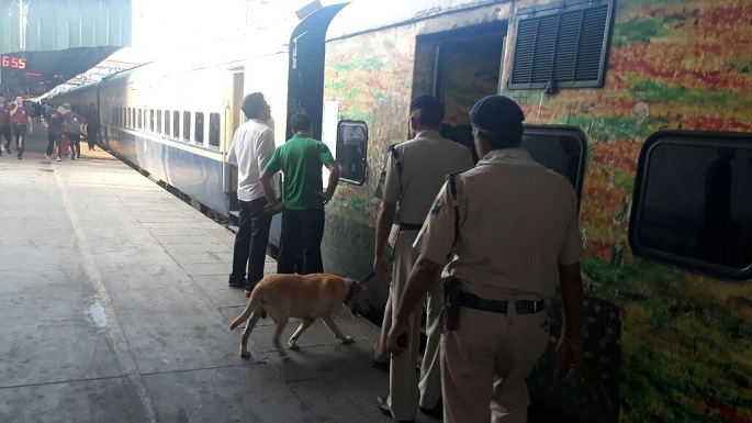 new delhi railway station