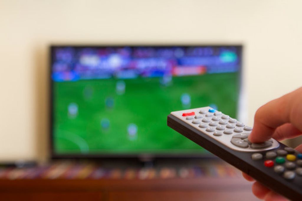 Watching TV for five hours may affect mobility in elderly