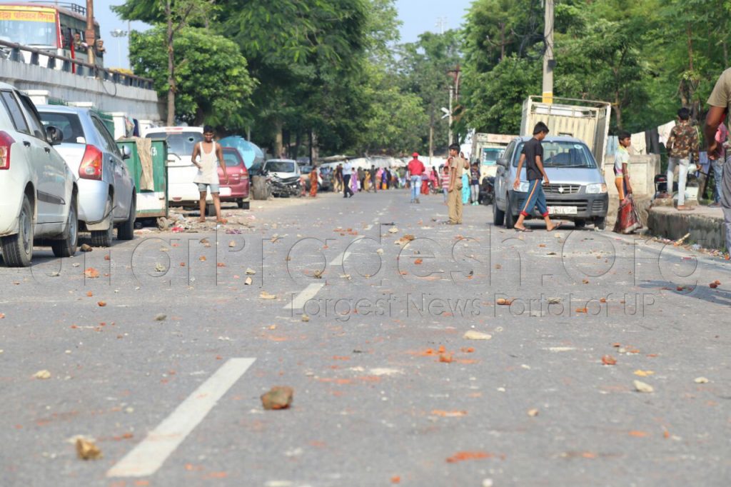 lathicharge gram rojgar sevak