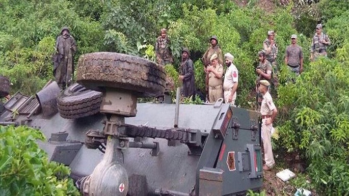 jammu kashimr military vehicle accident