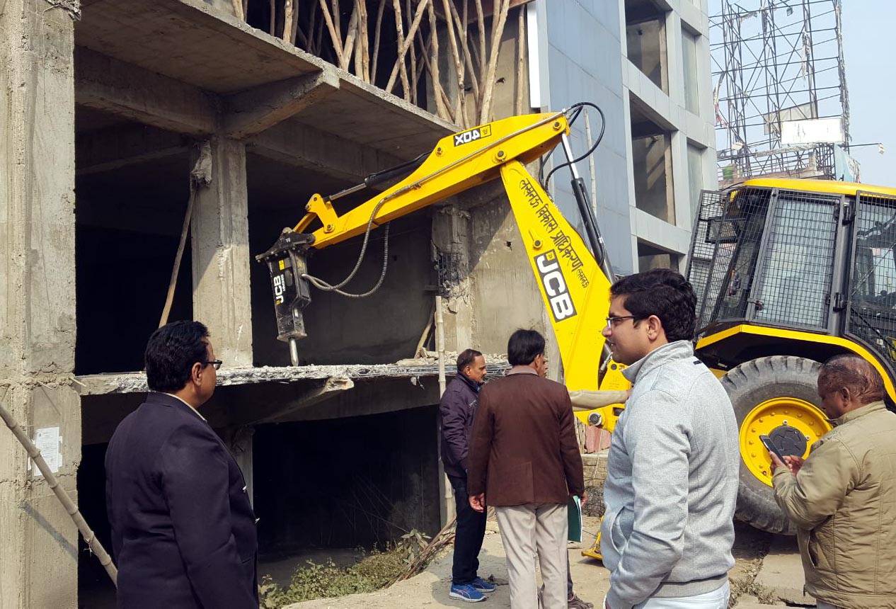 LDA Demolished illegal construction complex in Lucknow