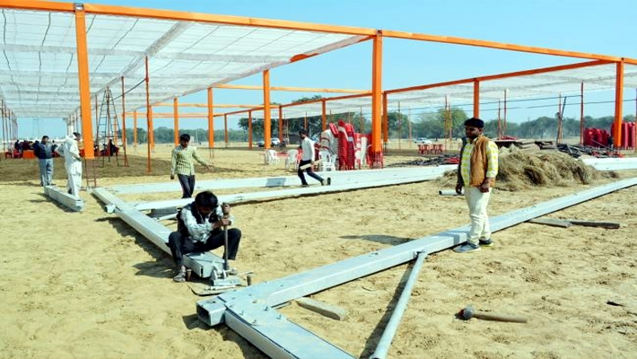 Madan Mohan Malviya statue in vrindavan mathura