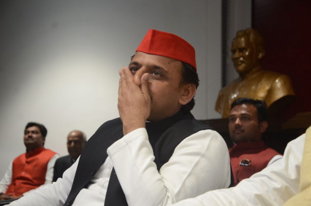 akhilesh yadav emotional