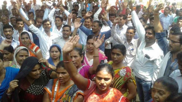 BPED holders after protesting infront of BJP office meets CM yogi