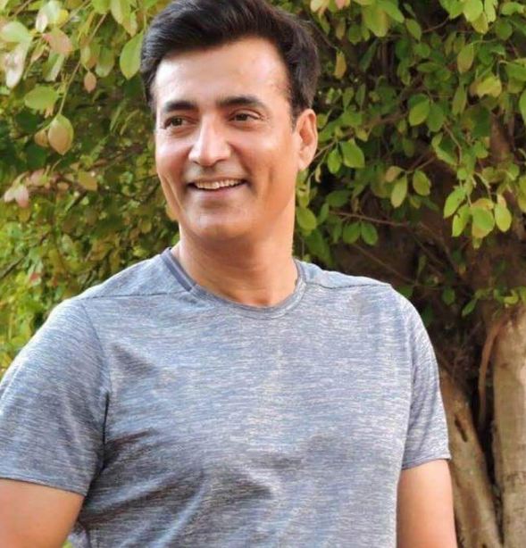 actor narendra jha