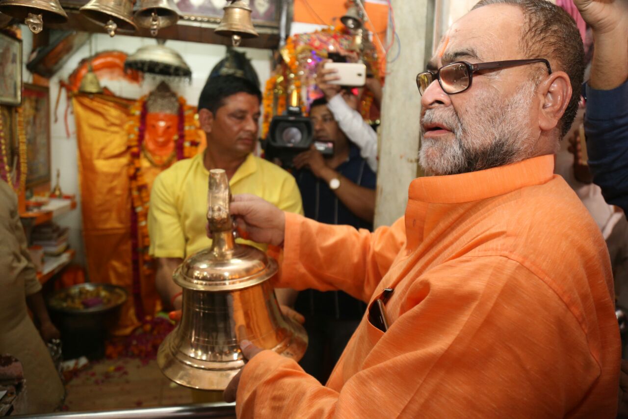 up-mlc-election-bjp-candidate-bukkal-nawab-visit hanuman-mandir