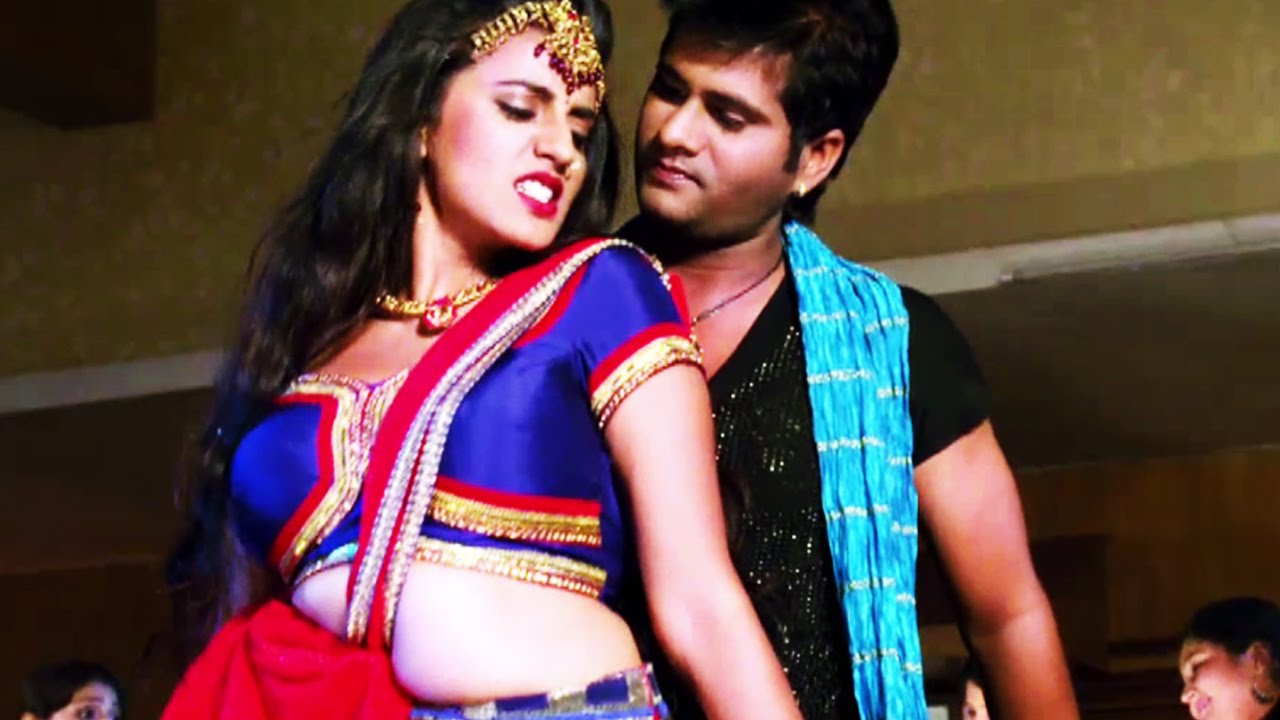 bhojpuri actresses fees