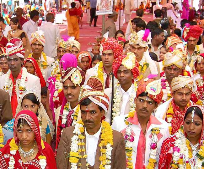 couples remarried at samuhik-vivah-yojana due to Officers' negligence