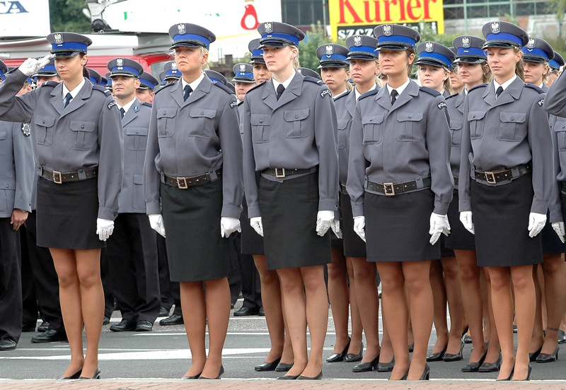 most beautiful female police officers