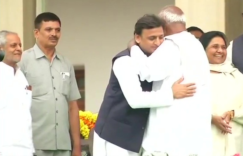 akhilesh mayawati come together