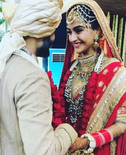 Sonam Kapoor ties the knot with Anand Ahuja: Pics